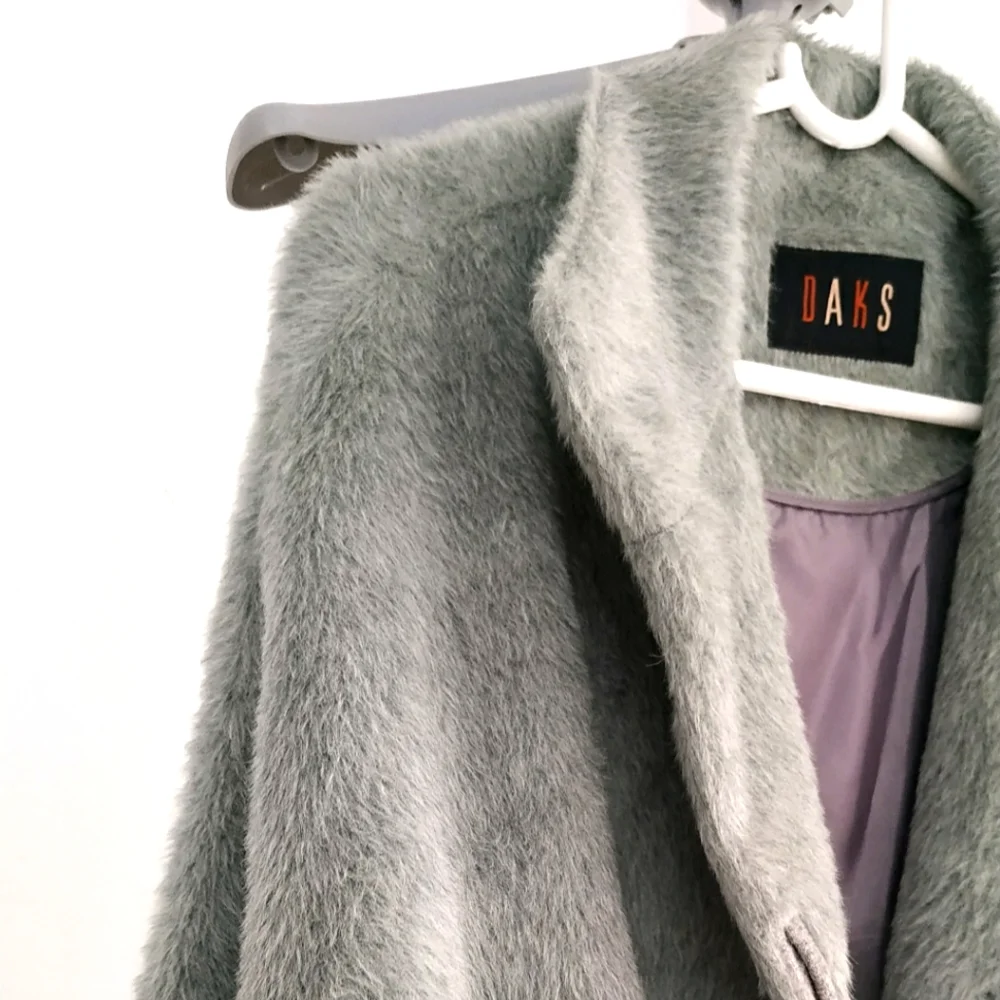 Vintage Daks Faux Fur Coat ( Rare Find) - Picture 7 of 12
